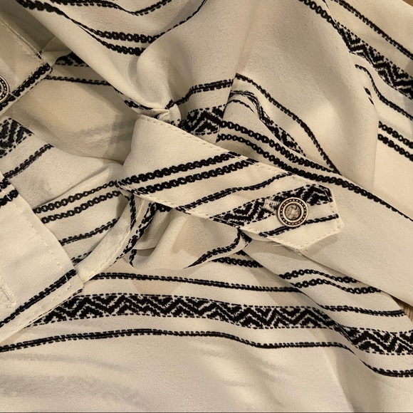 Black and white boho draped top - Picture 4 of 9